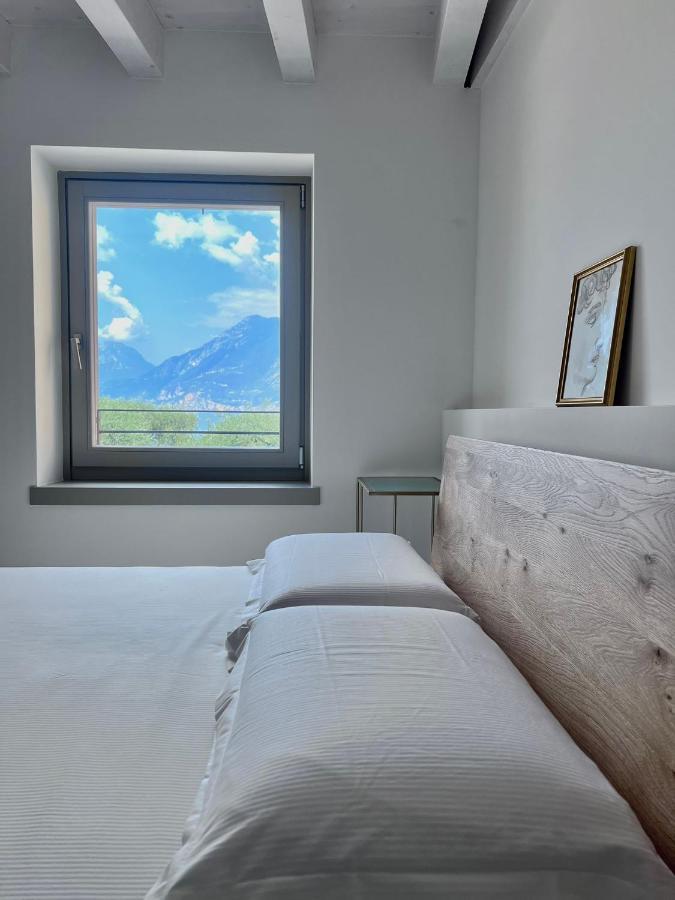 Absentia 1763 Garda Boutique Home - Lake Front Brenzone sul Garda Exterior foto